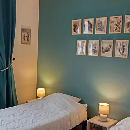Chez Vivi logement 6 p classé 3 étoiles dans une belle maison au calme avec grande terrasse, balcon indépendant et wifi gratuite-3